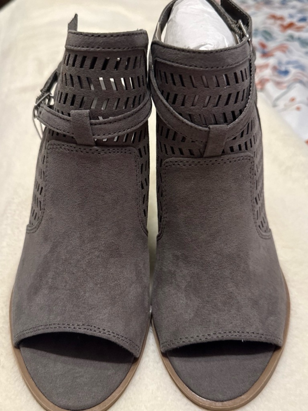 American Eagle By Payless Gray Suede Laser-Cut Peep-Toe Booties